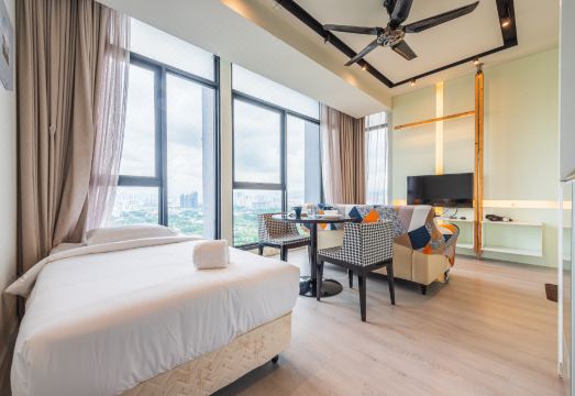 쿠알라룸푸르 호텔 수영장 전경