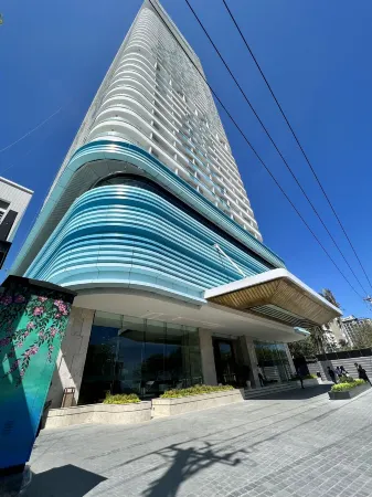 Otis Tms Apartment Hotel Отели рядом с достопримечательностью «University Quy Nhon»