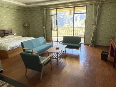 Golden River Sunshine Hotel