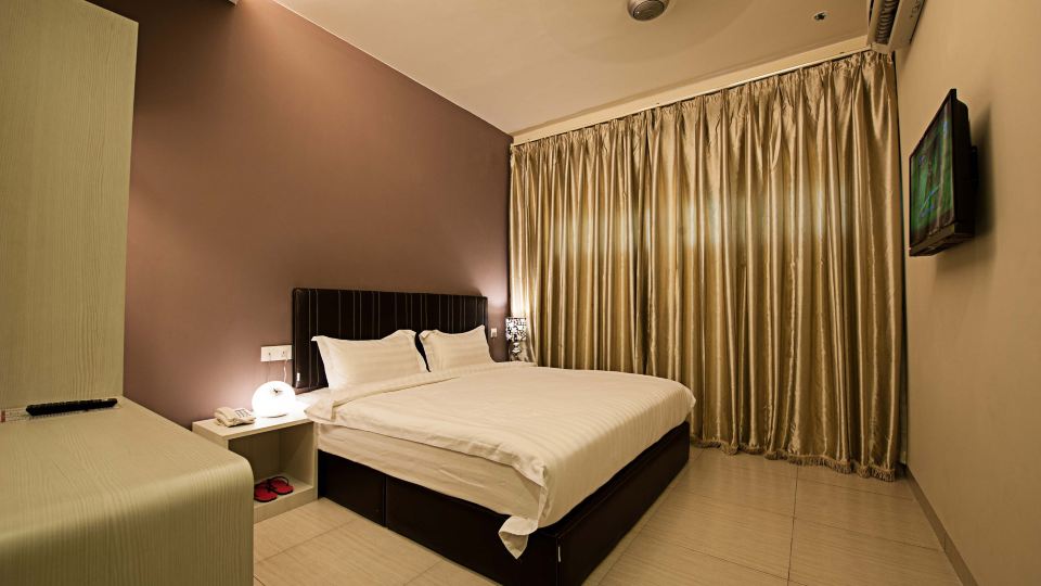 Seven Hotel