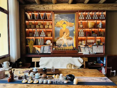 Shangu Homestay (Yagetang Branch) Отели рядом с достопримечательностью «Labrang Monastery»