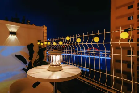 UTHHOME Youth Hostel (Chongqing Jiefangbei Hongyadong)
