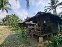 California Breeze Campsite Hotels in Indang