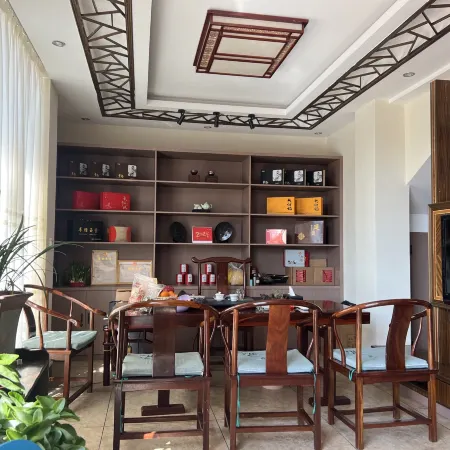 Xiaosichuan Hotel Отели рядом с Аэропорт Уйишань