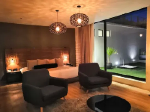 ILO ROJO HOTEL BOUTIQUE