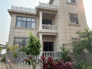 Mile Qingqiu Wutong Homestay