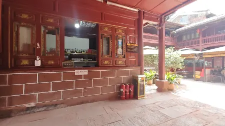 Lufeng Heijing Hengyu Business Hotel Отели рядом с достопримечательностью «Heijing Passenger Transport Terminal»