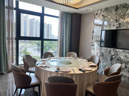 Yangzhou international hotel Отели в г. Баоин