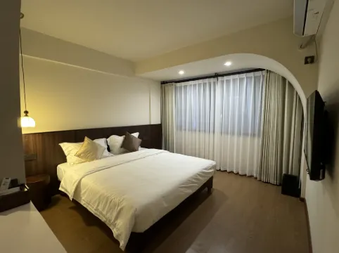 Youjian Home (Yangshuo West Street)