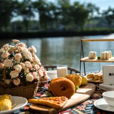 Yuzhile Family Farm Hotel