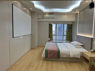 Qihuan Holiday Hotel (Chongqing Guanyinqiao Jiujie) Hotels near Jianong Commercial Street