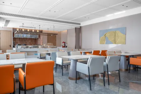 Starway Hotel (Alashanmeng Ejin Banner Ceke) Отели рядом с достопримечательностью «Ceke Port International Cultural Tourism Area»