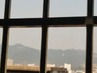 Baise Jingfeiman Business Hotel - vue sur la montagne