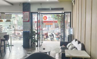 Sangkeyou  chain  hotel  (Rongshui bUxingJie  store)