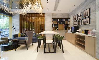 Yi ju Yue Hotel (Junshan Avenue Branch, Ji'an)