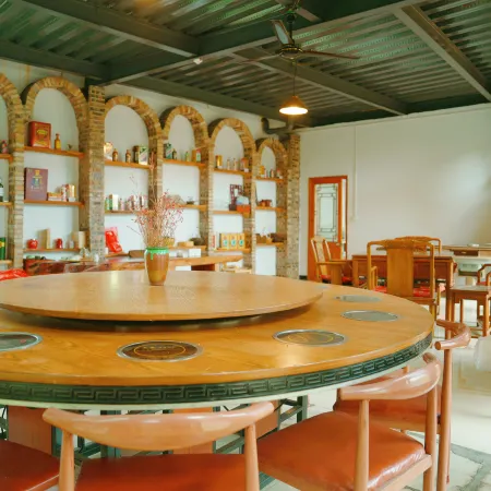 Xingyi Youranju Inn