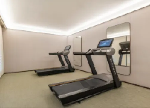 Island Family Yaduo Zhixiang Hotel (Qionghai High speed Railway Station Branch)