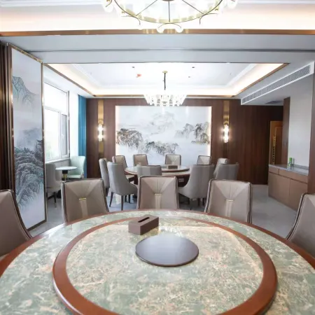 Shenmu Dongmao International Hotel