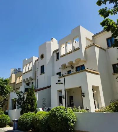 Yi Hai Yi She · Riluo Haijing Meisu (Anaya) Отели в г. Чанли