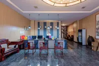 Yicheng Zhilu Hotel (Luohe Stadium)
