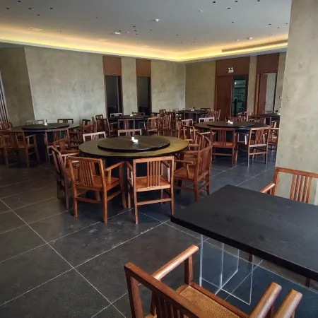 Tianqu Manor Отели в г. Синьхуа