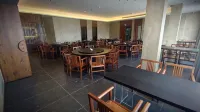 Tianqu Manor Hotels in Xinhua