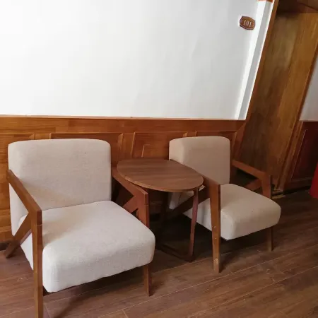 Yushangzangge Homestay (Reyu)