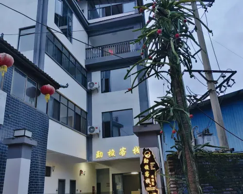 Mengsuo Chinese Inn Hotels in Ximeng