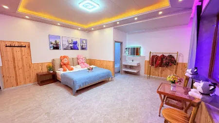 Xuegu Xueyaoju Chinese Inn (Snow Town Scenic Area) Отели в г. Учан