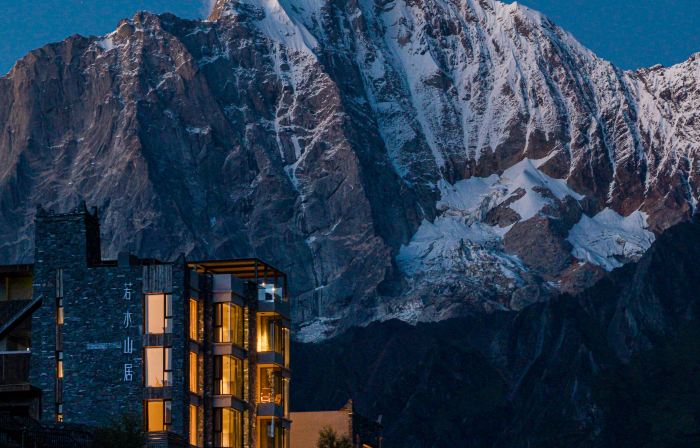 Siguniang Mountain · Ruoshui Mountain Retreat Holiday Inn (Changpinggou Scenic Area Branch)