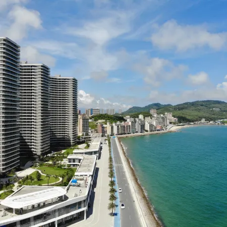 Royal Sea No.1 Sea-view Executive Apartment