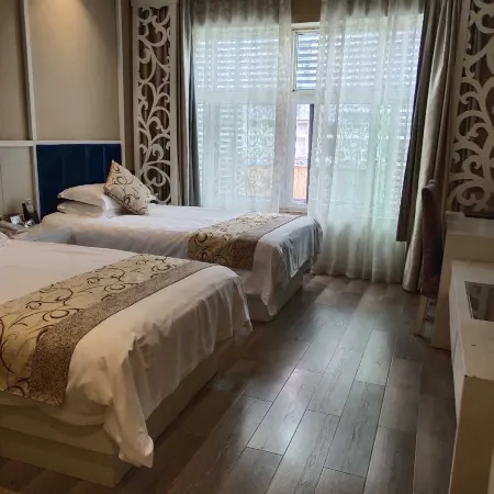 Yunhe Brilliant Business Hotel