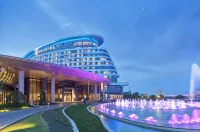 HUALUXE Nanjing Yangtze River by IHG Hotels in Pukou District