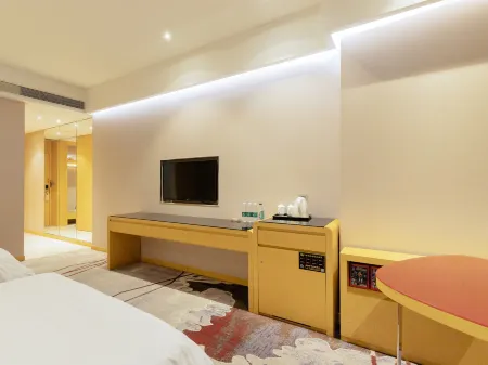 Weiming Hotel