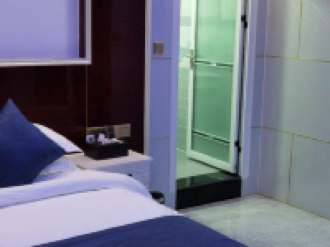 桂林吉尔宇雨酒店 - 雅致大床房