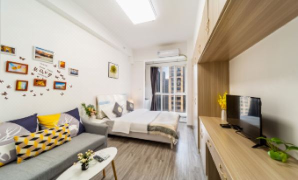 Journey Station Boutique Hotel Apartment (Wuhan Railway Station Happy Valley)