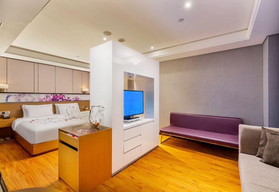 2. 라벤더 호텔즈 ..