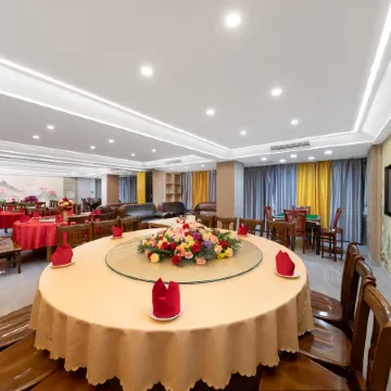 Kyriad Hotel (Heyuan Longchuan)