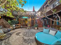 Lijiang pure sunshine · panoramic view of the ancient city and snow mountain Hotels near Square Street