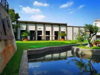 Nanhua Yayuan Hotel
