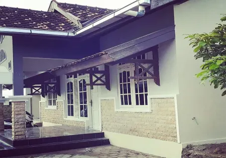 Jasmine Heritage Homestay Отели в г. Gondomanan