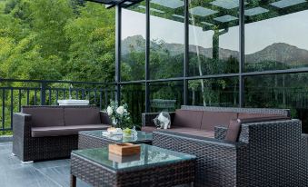 Anji Fuli · Stream Tracing ·  Movie ·  Pool · Barbecue · Camping · Mountain Resort Guesthouse