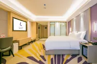 Lavande Hotel (Xianyang West Railway Station Subway Station) - balcony