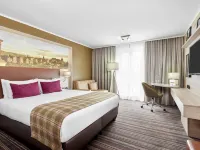 Leonardo Edinburgh Haymarket Hotels near EICC