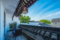 Floral Hotel· Tongli Jiansu Garden hotel  (Tongli Ancient Town Scenic Area Koudian) - Inns