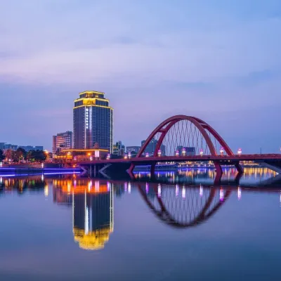 Jinghu Hotel Hotels near Deyang Museum