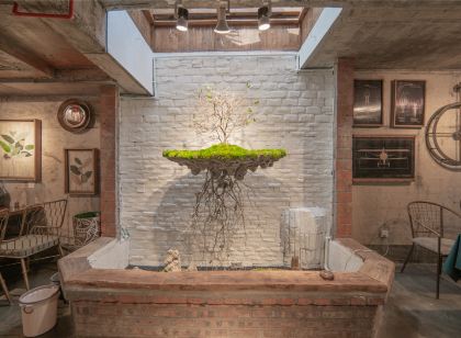 弥勒丨恩典丨工業風設計師民宿（湖泉自然公園）