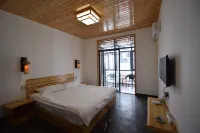 Tonglu Yiyun Homestay