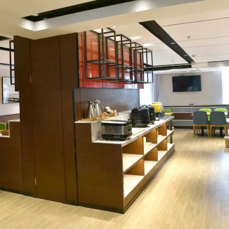 Super 8 Selection Hotel ( Lanzhou Yantan Wanda store)