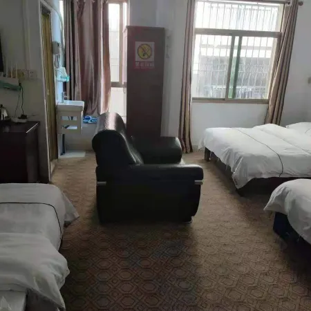 Shantou Xinyi Inn